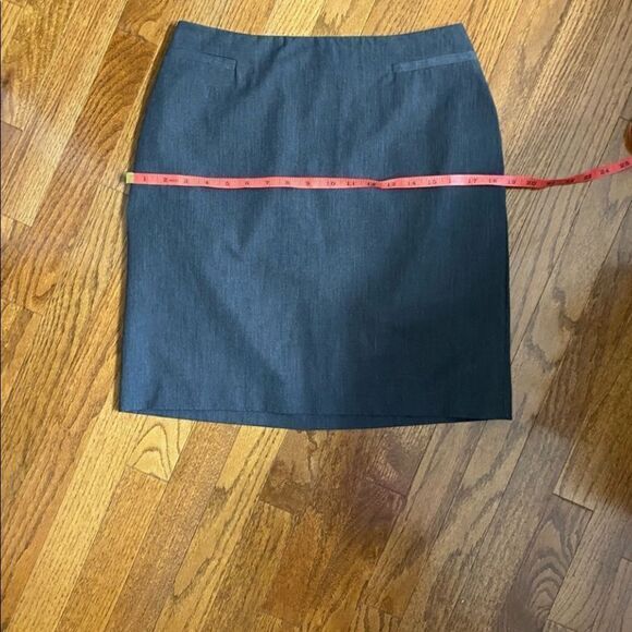 ‎The Limited Stretch Skirt - Picture 8 of 10